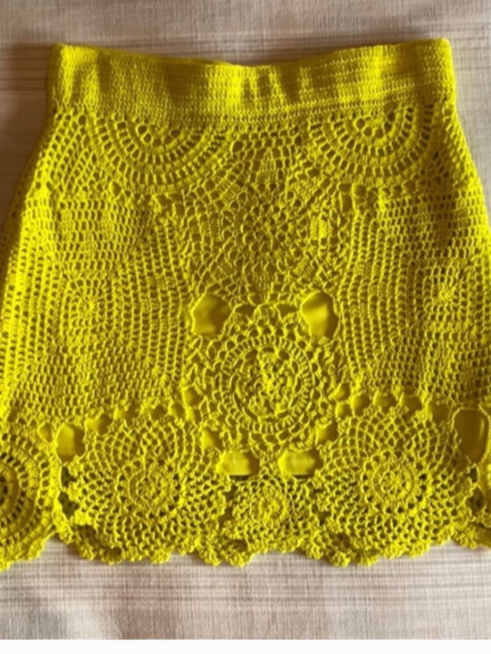 NWT Gianni Bini Lime Yellow Green Crochet Skirt